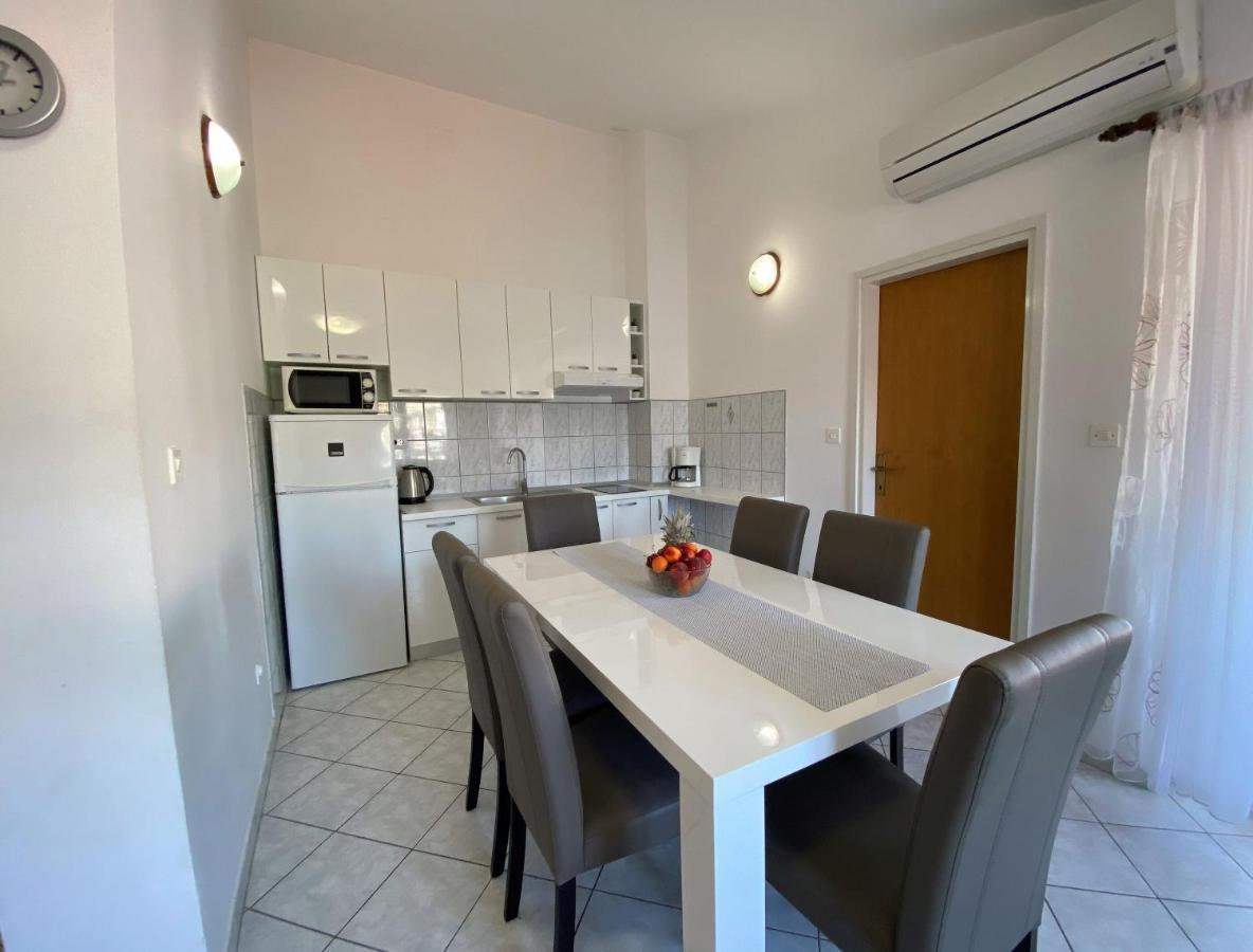 Apartments Pulic Zaboric Exterior photo